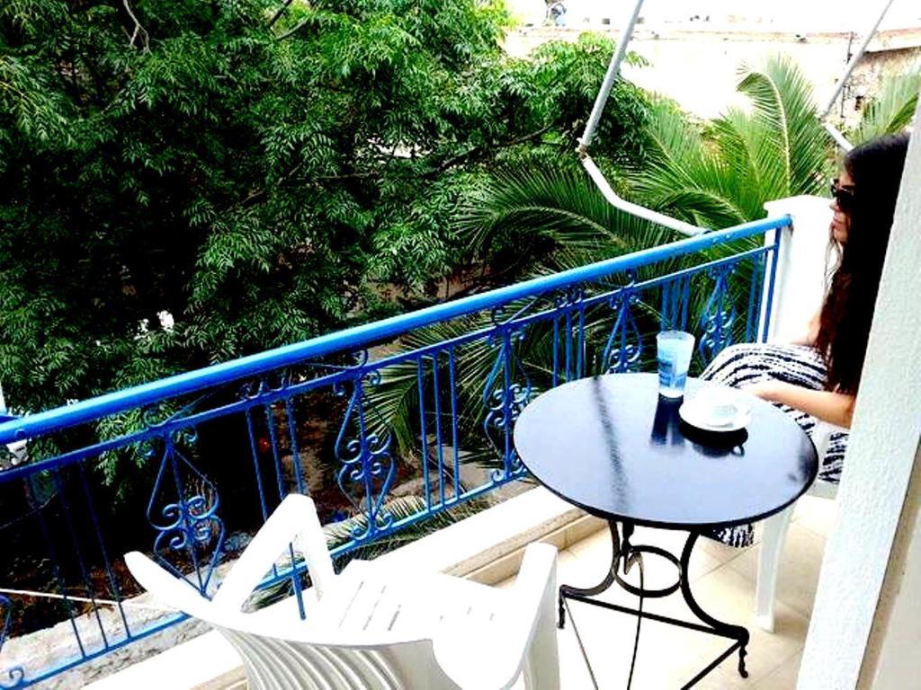 Hotel George Agios Kirykos  Exterior photo